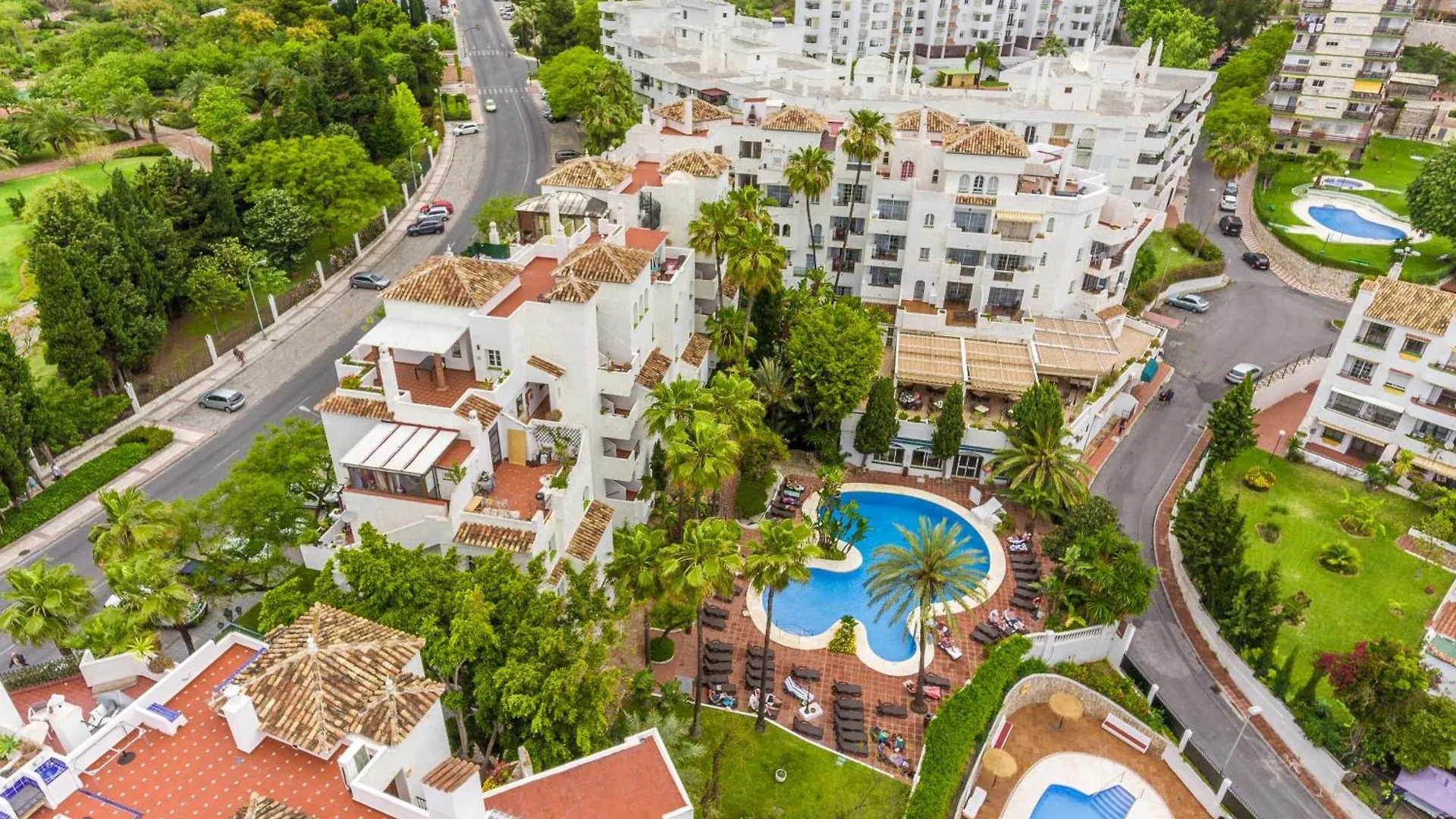 Royal Oasis Club At Pueblo Quinta Aparthotel Benalmadena